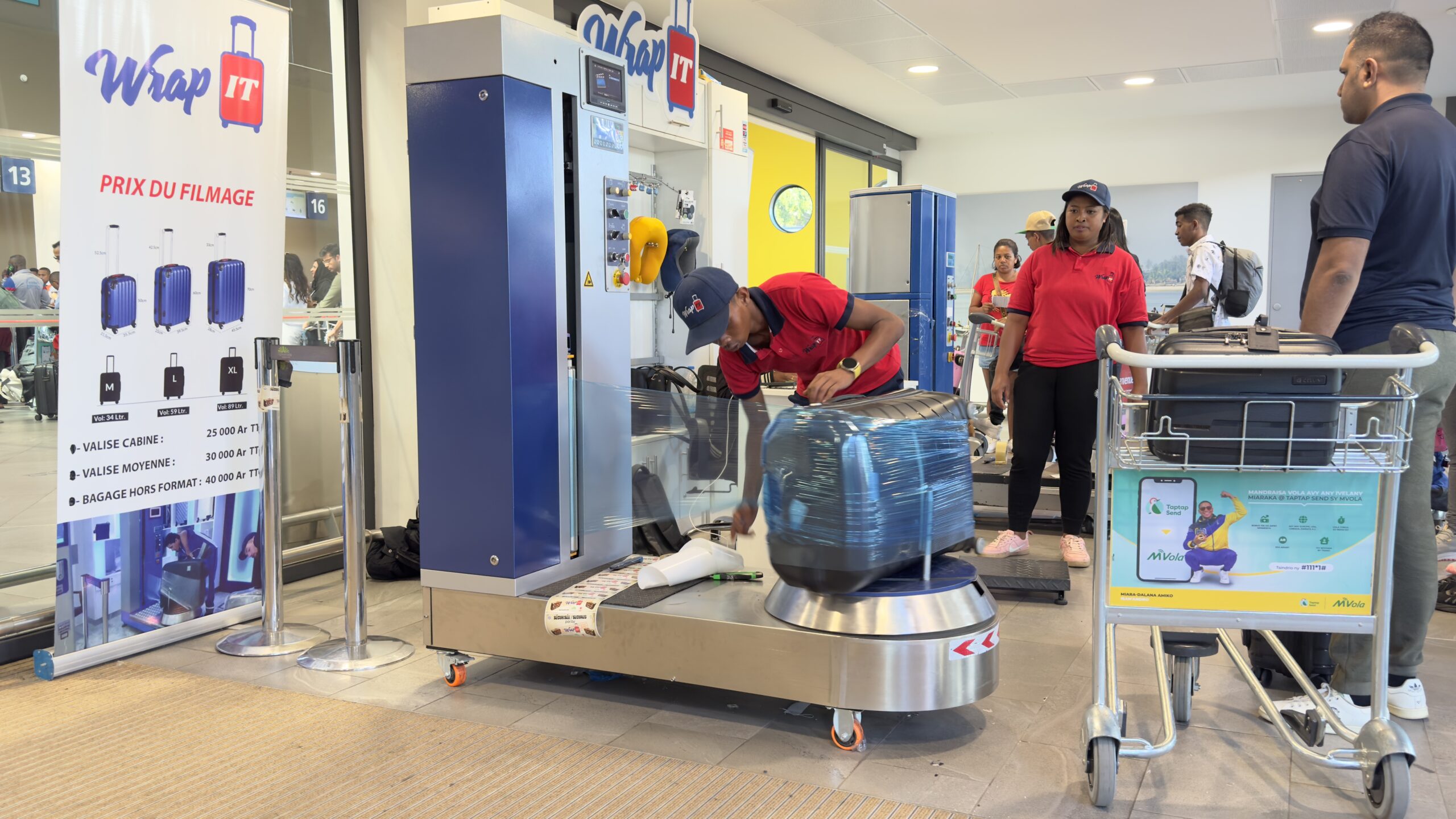 Filmage bagage - Aéroport International d'Antananarivo